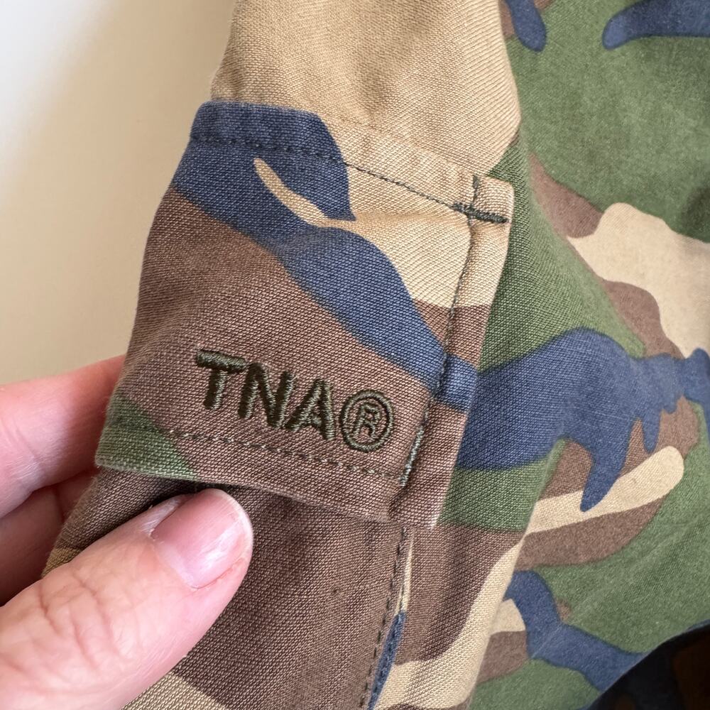 Aritzia TNA New Supply Cargo Camo Pant Mid Rise Size 00 EUC Relaxed Festival - Picture 10 of 16